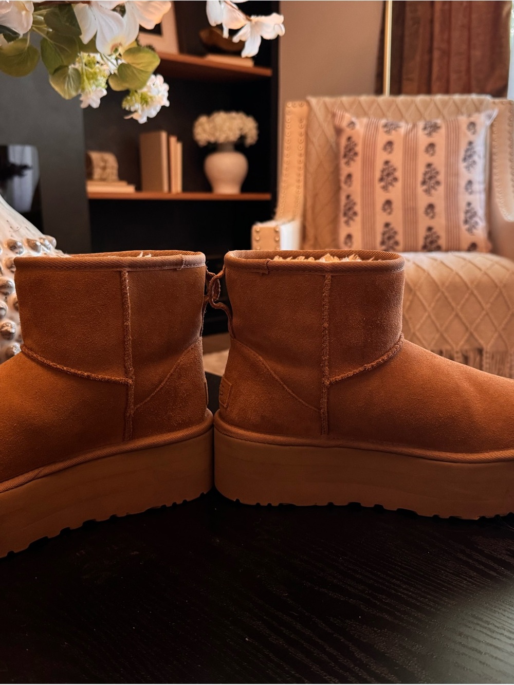 UGG Chestnut Suede Shearling Platform Ankle Boots Women’s size 7 - Picture 6 of 7